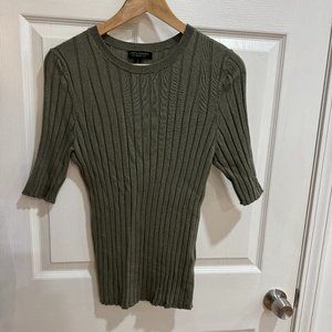 Banana Republic 100% Merino Wool Green Sweater